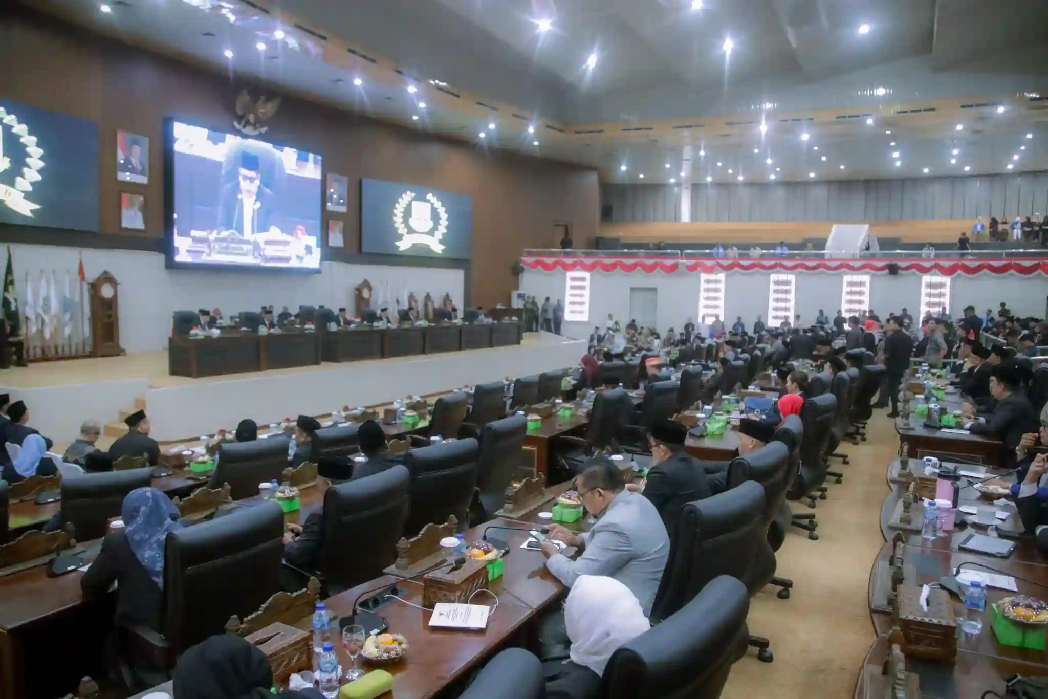 DPRD Banten Gelar Paripurna HUT RI, Prabowo Paparkan Capaian